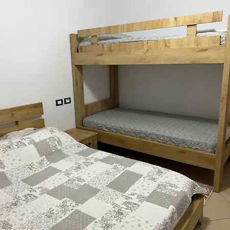 Bujtina Arber Πανσιόν Roskovec